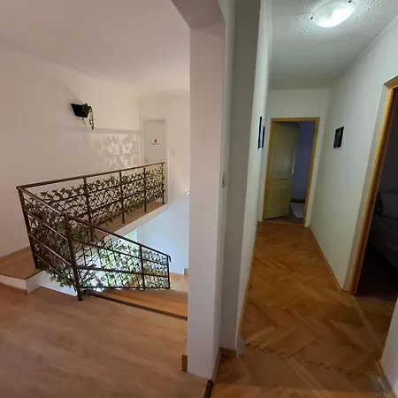 Apartament Apartalatt Vendeghaz
